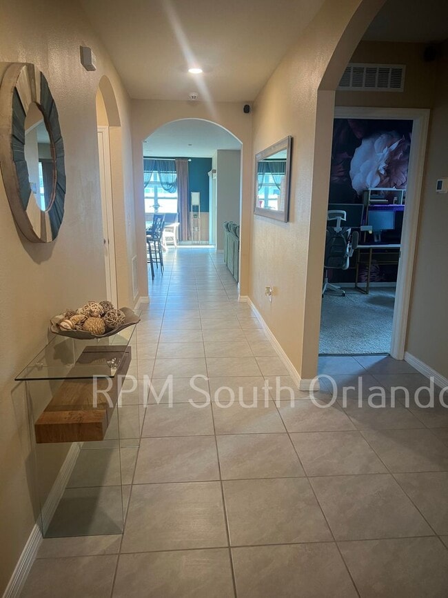Building Photo - Beautiful 3-Bedroom Kissimmee Home – Great Location & Modern Build!