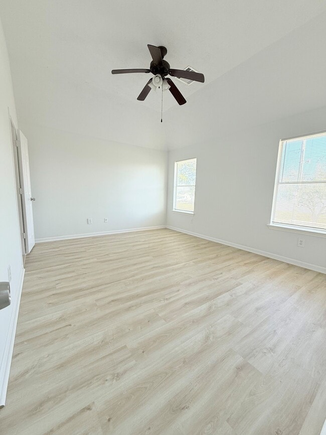 Building Photo - 6810 Strathmore Pl Ct