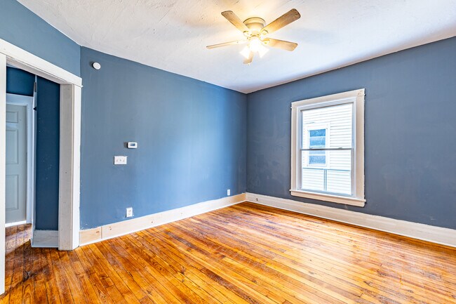 Building Photo - 292 Reynolds St