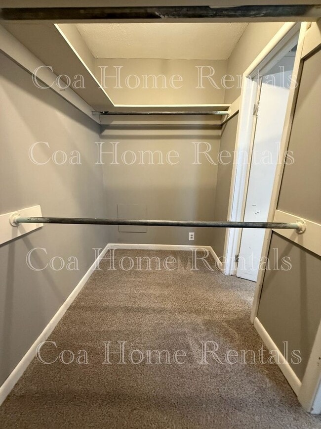 Building Photo - Prairie Park addition