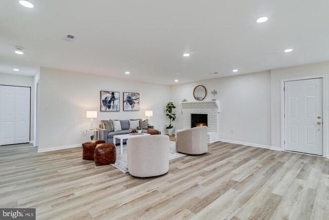 Building Photo - 11960 Motley Pl