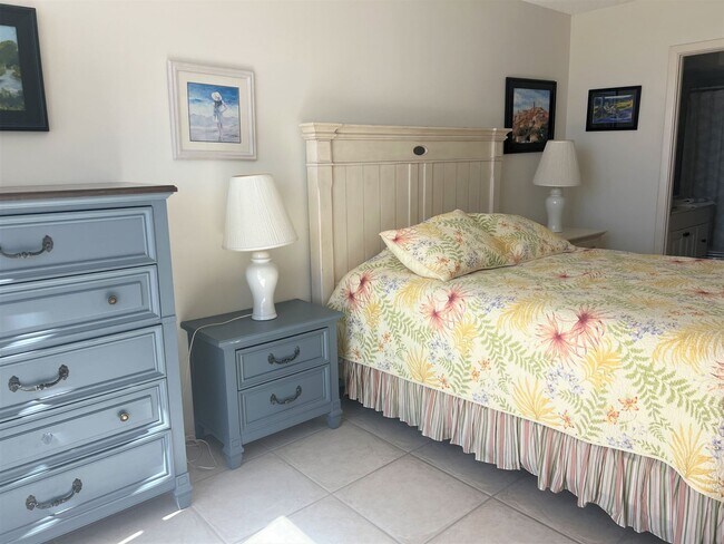 Building Photo - AVAILABLE 2026 Gulf Horizon, Gulf Front, 2BR/2BA 1st Floor Condo