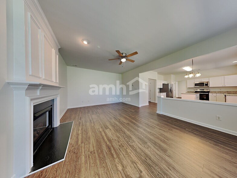 Building Photo - 1413 Cantwell Ct