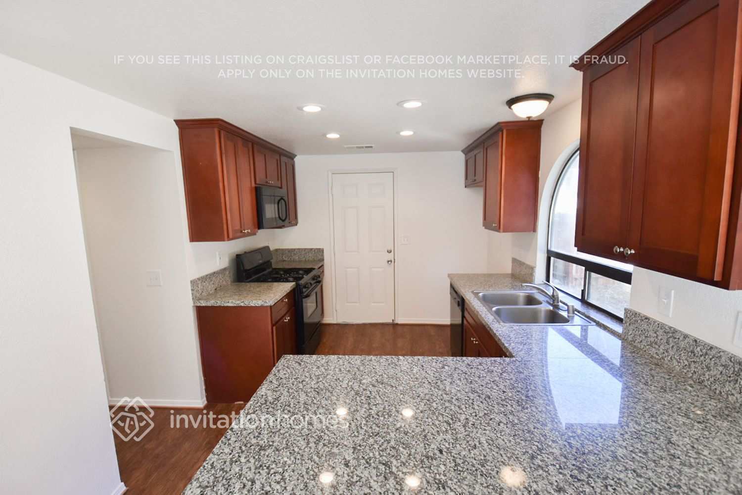Building Photo - 3032 Danehurst Ct
