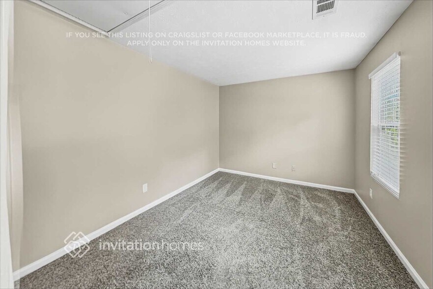 Building Photo - 84 Birch Rill Dr