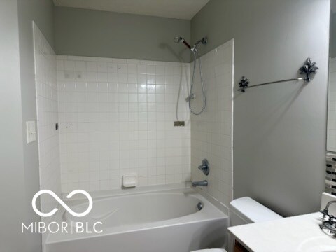 Building Photo - 10450 Lookout Ln