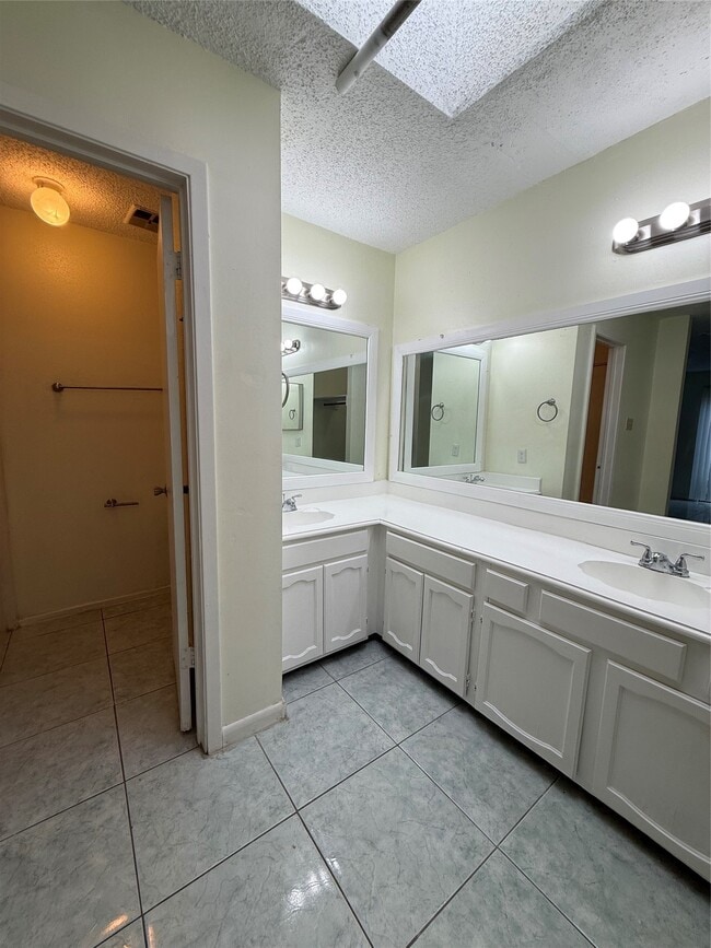 Building Photo - 9011 Ketchwood Dr