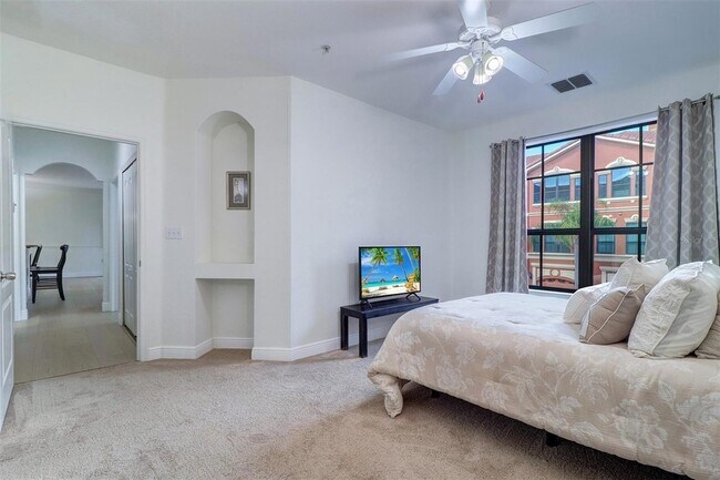 Building Photo - 2741 Via Cipriani