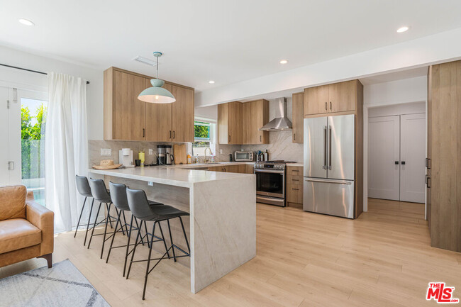 Building Photo - 5737 Allott Ave