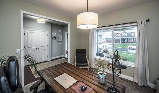 Office view - 14185 Adelaide Ave