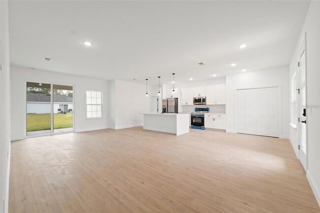 Building Photo - 17143 SW 40th Terrace