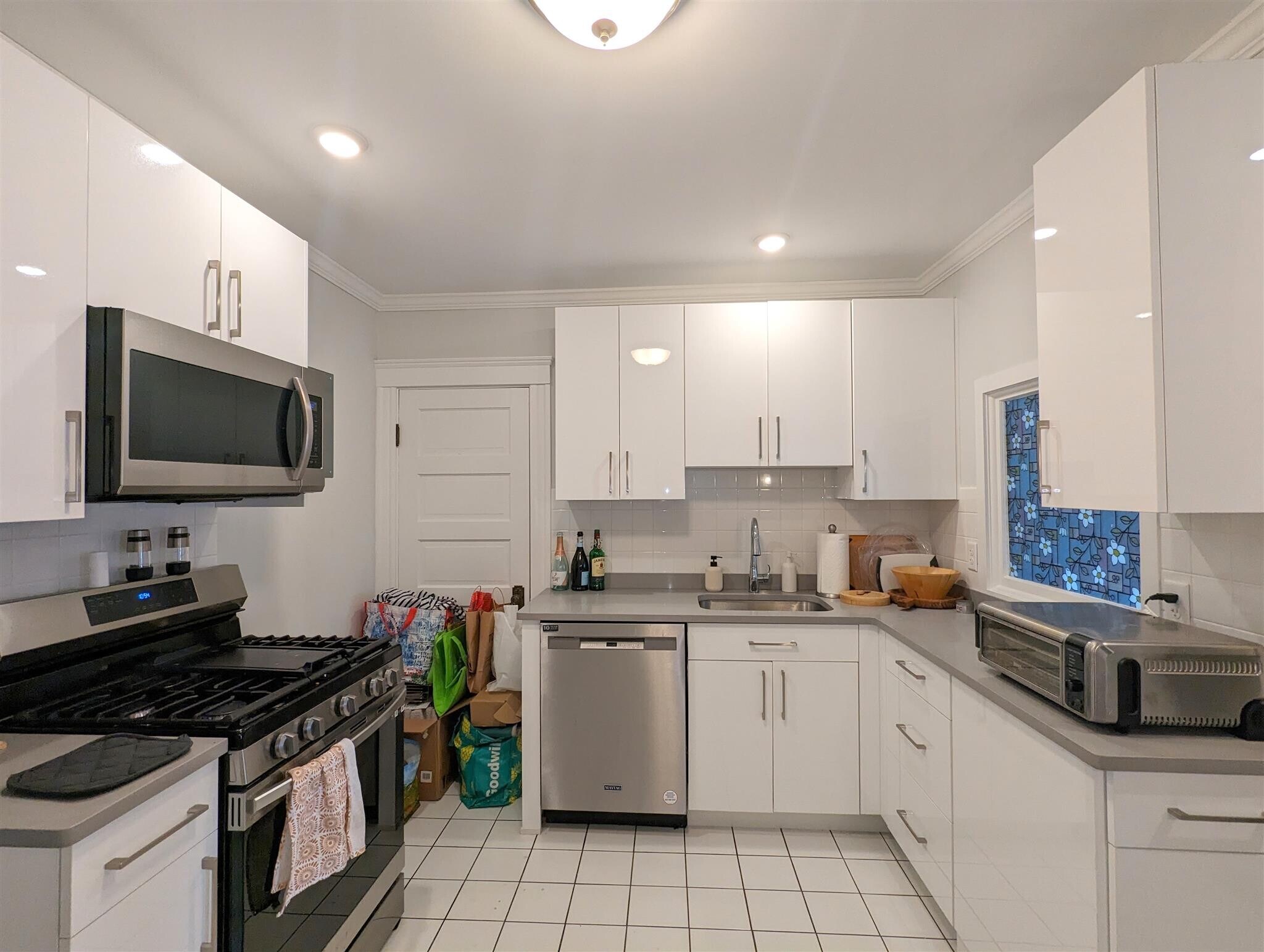 Building Photo - 92 Powder House Blvd