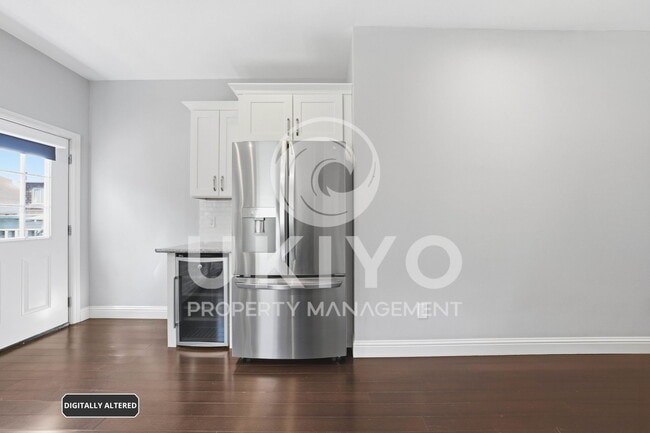 Building Photo - 1123 30th St