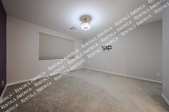 Building Photo - 11128 S 54th Ln