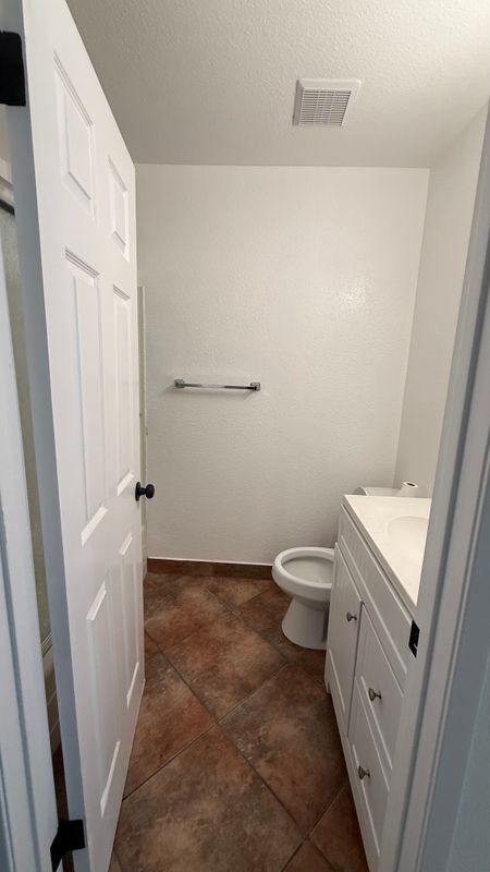 Building Photo - 607 S Humphreys Ave