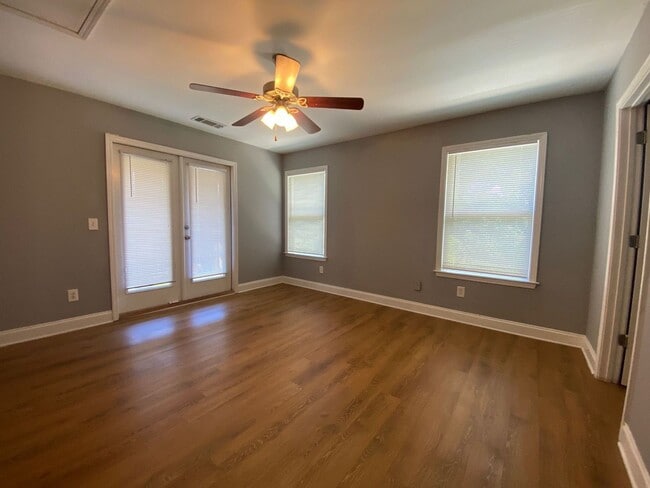 Building Photo - 238 Madison Heights