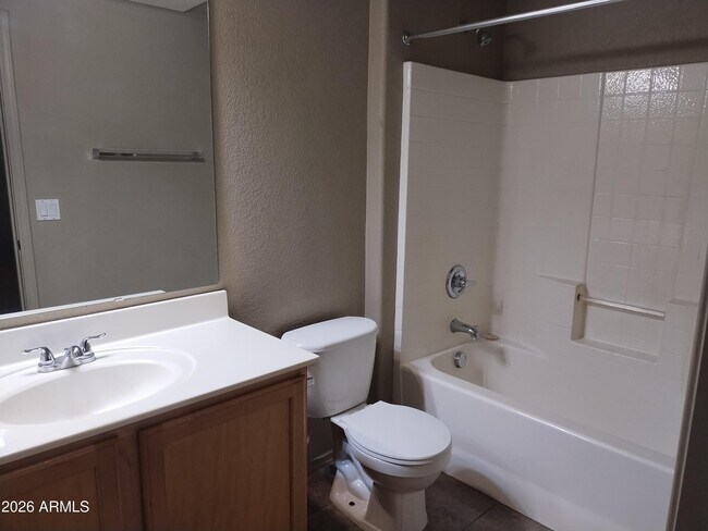 Building Photo - 16825 N 14th St