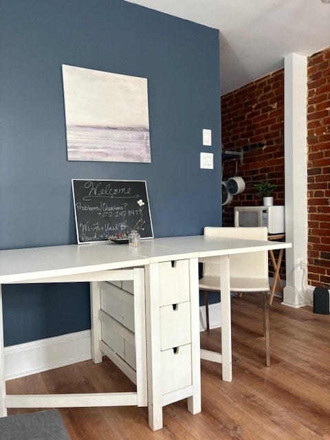 Building Photo - 1909 17th St NW