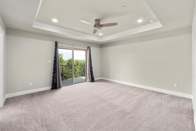 Building Photo - 19011 Pequenia Cove