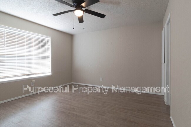 Building Photo - 313 Belmont Dr