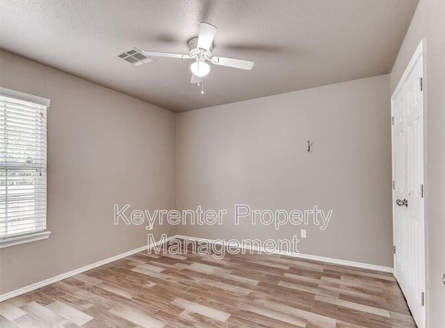 Building Photo - 517 Cherokee Gate Dr