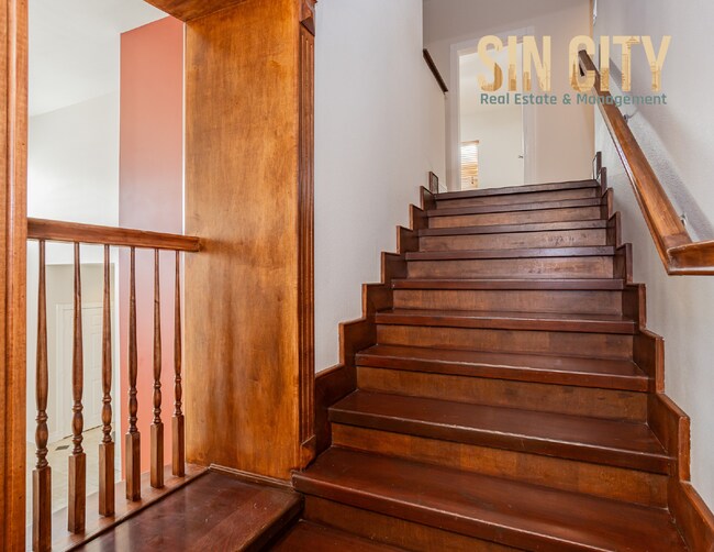 Building Photo - 4490 Zev Ct