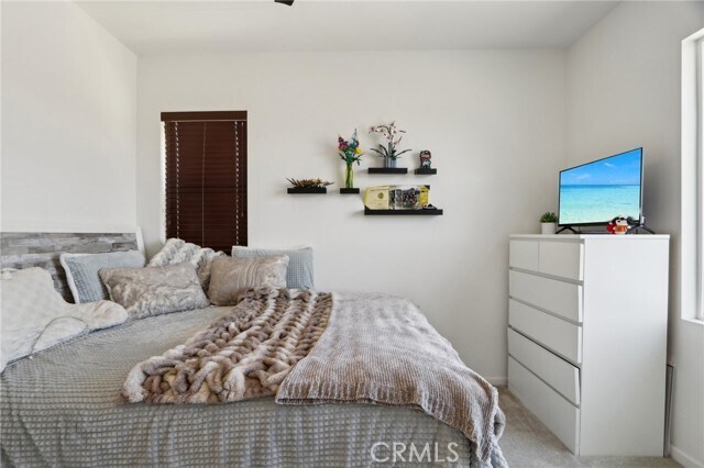 Building Photo - 25220 Golden Maple Dr