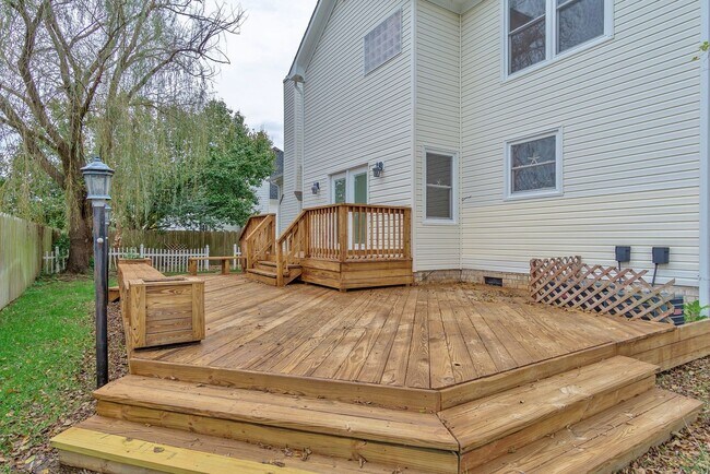 Building Photo - 3-Bedroom Home in Hillcrest Farms on Corne...
