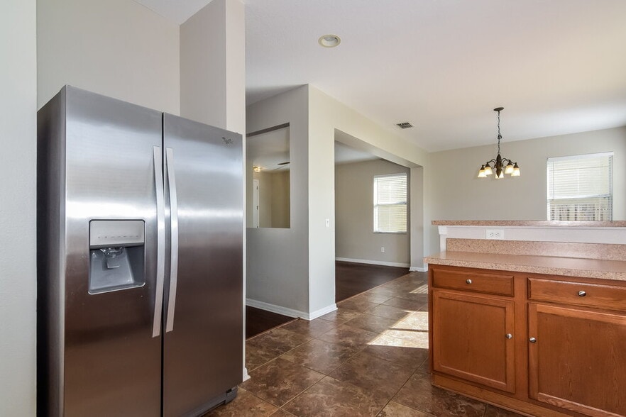 Building Photo - 18832 Sunterra Dr