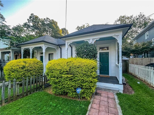 Building Photo - 67 Hogue St NE