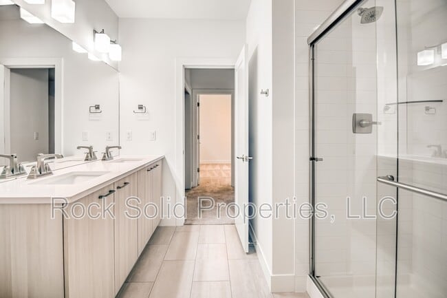 Building Photo - 3628 Red Feather Trl