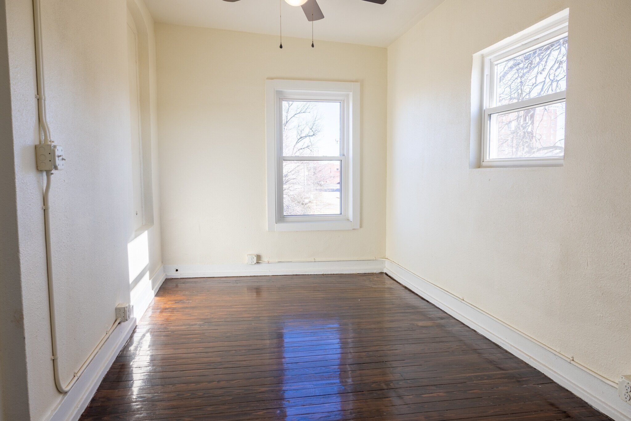 Building Photo - 537 Denison St