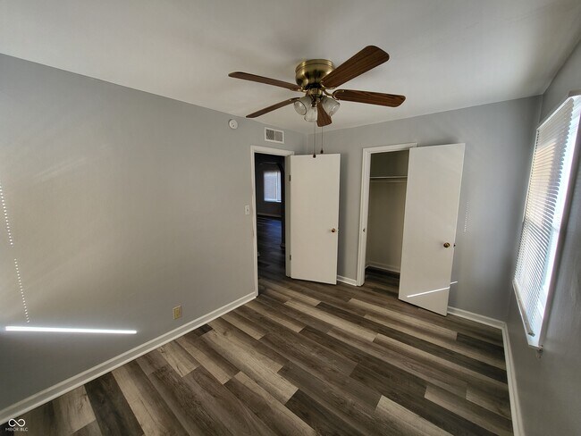 Building Photo - 3151 W 18th St