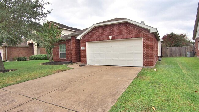 Building Photo - 1319 Colonial Manor Dr