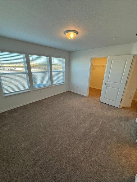 Building Photo - 4625 Orchard View Aly