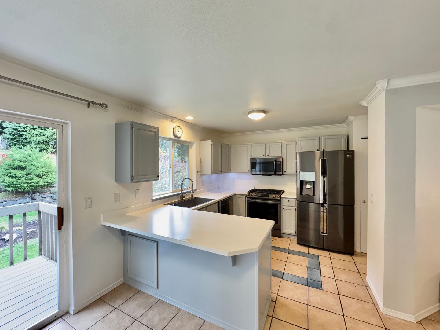 Building Photo - Lynnwood Home