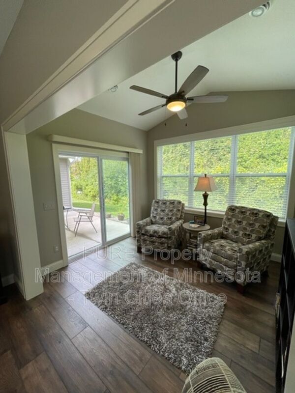 Building Photo - 631 Liberty Wy