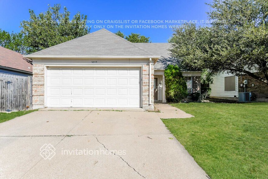 Primary Photo - 3805 Waxwing Cir S