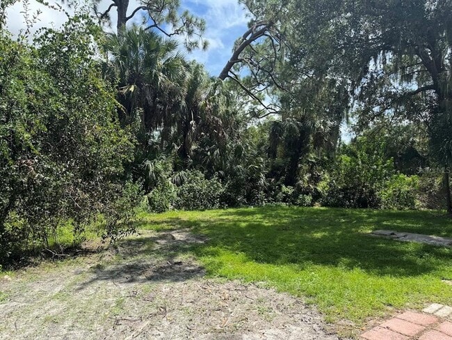 Building Photo - 6485 Abdella Ln