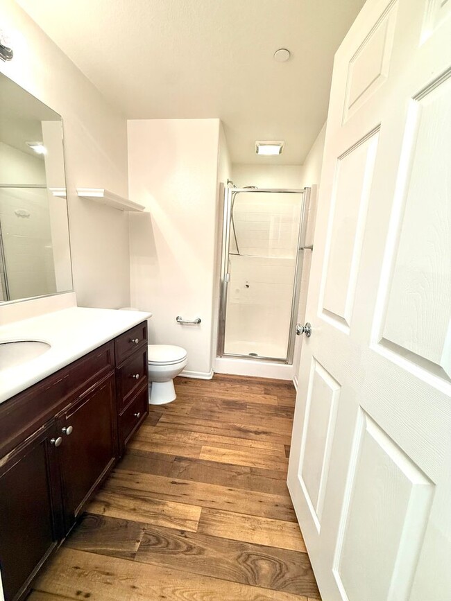 Building Photo - Spacious 3 bedroom Condo  in Portola Sprin...