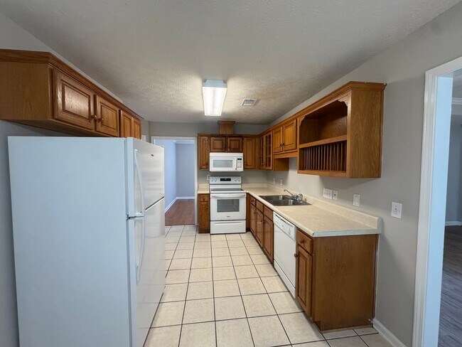 Building Photo - 7002 Oak Side Ct