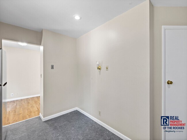 Building Photo - Modern Fort Collins Gem: Newly Remodeled H...