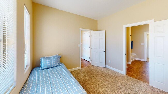 Building Photo - 825 Shiprock