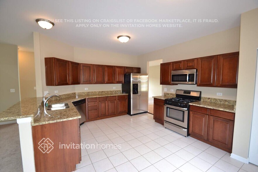 Building Photo - 2058 Westridge Blvd