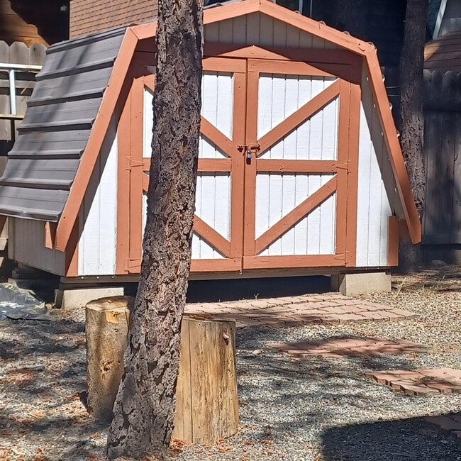 Building Photo - 817 W Rainbow Blvd