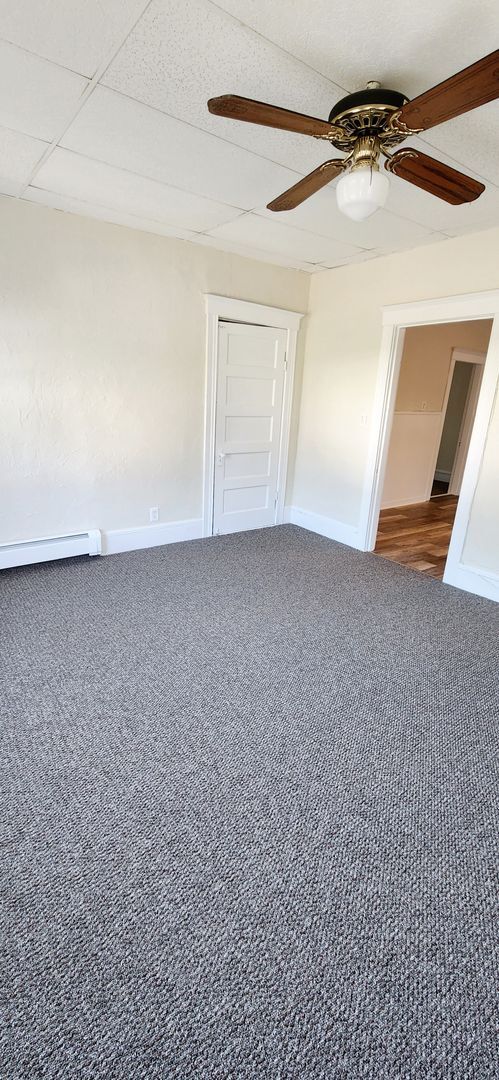 Building Photo - 436 School St