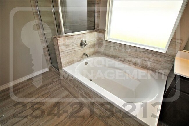 Building Photo - Charming 3-bed, 2-bath home now available ...