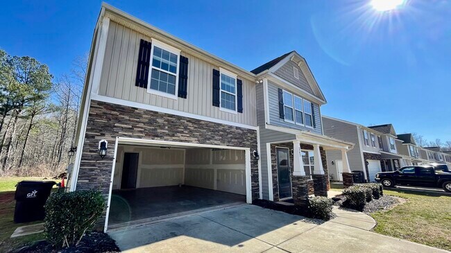 Building Photo - 263 Solstice Dr