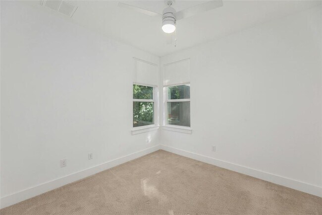 Building Photo - 1114 Walton Ln