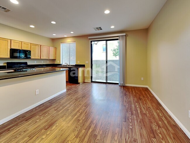 Building Photo - 3932 Yang Ct